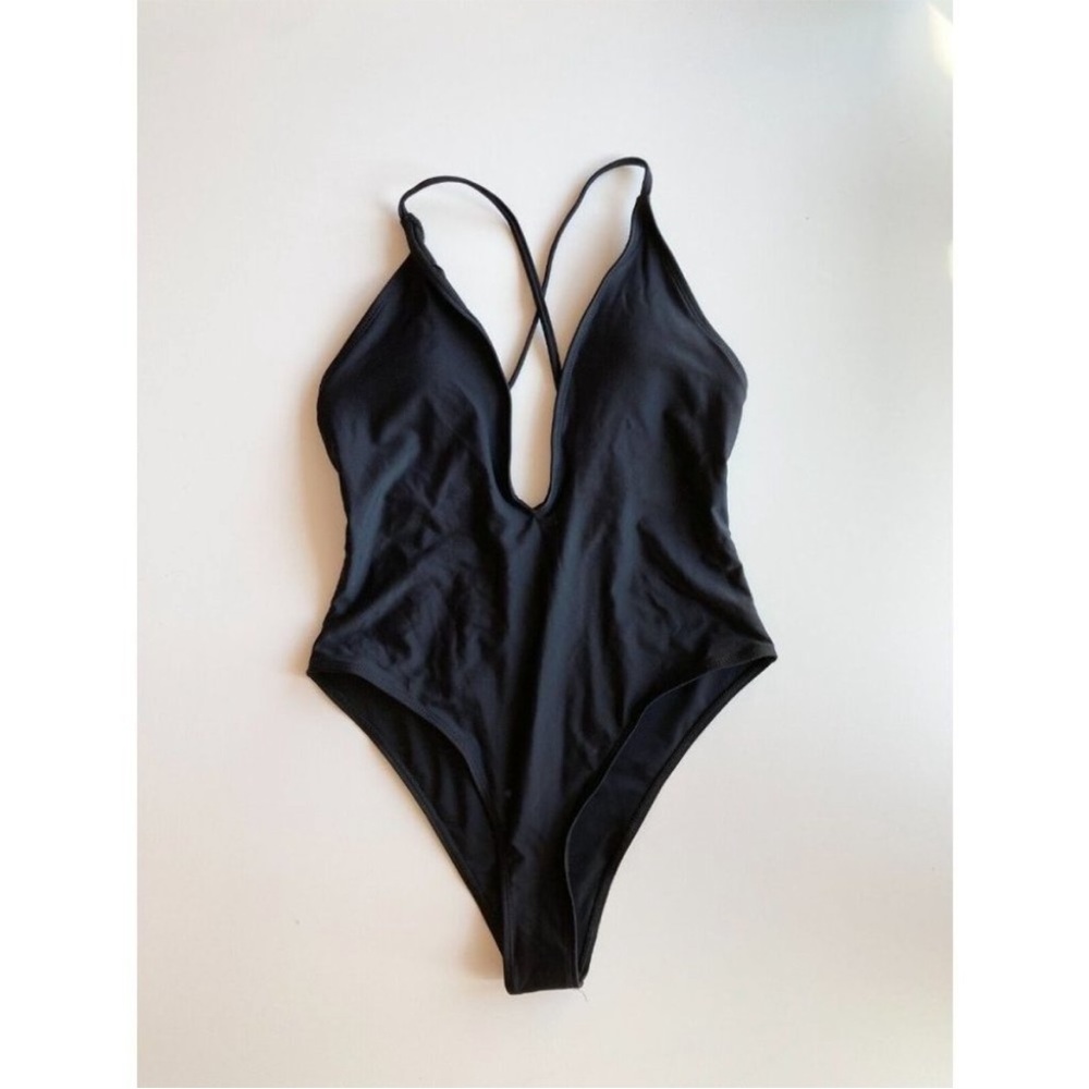 NWOT Black Deep-V Criss Cross Back One Piece Swimsuit, Size M